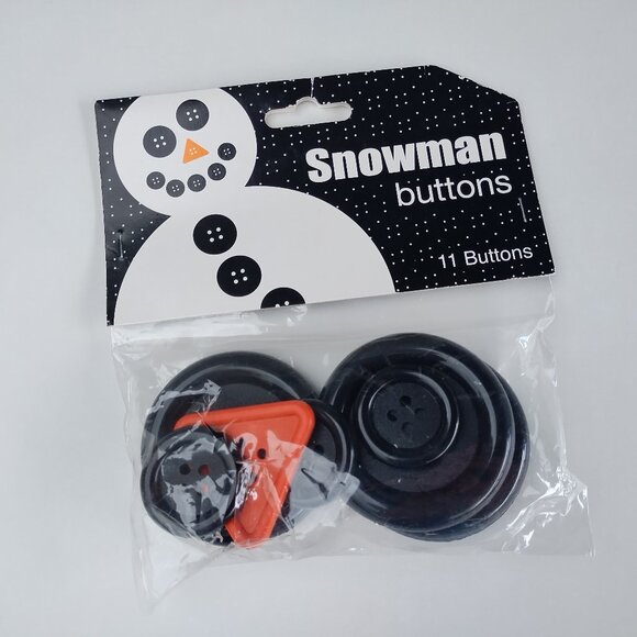 Cute Snowman Buttons | Christmas Craft Supplies Set - Picture 1 of 2